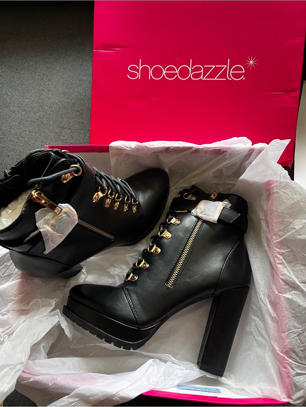 NWT Black Platform Lace Up Ankle Boots Gold Hardware ShoeDazzle Brea Size 9 NIB